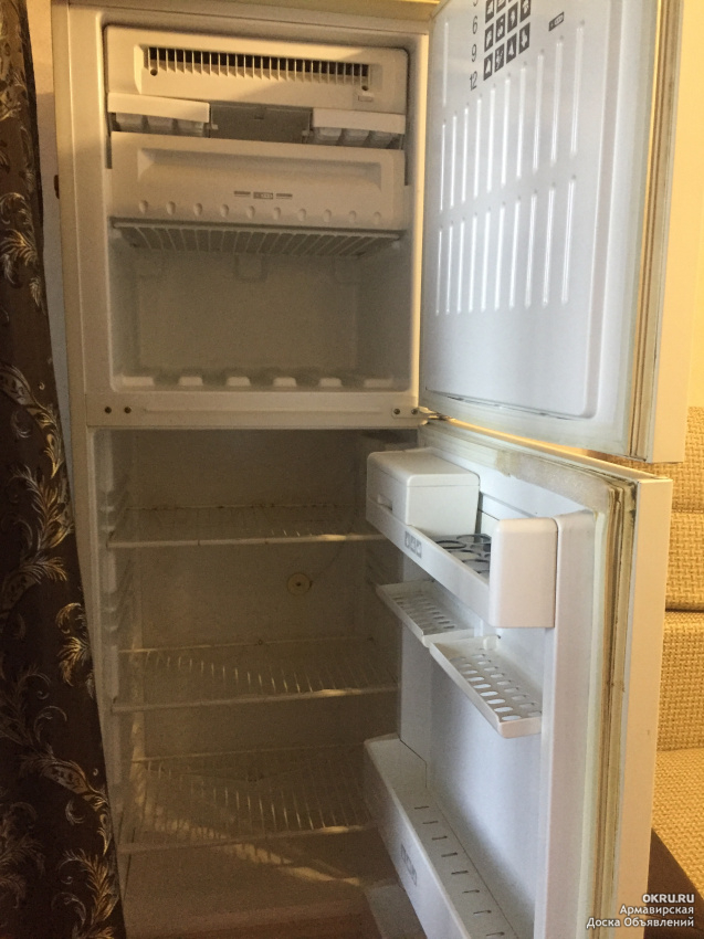 Подам холодильник. Холодильник Стинол управление. Продается холодильник. Холодильник Стинол хороший или плохой. Холодильник Stinol все детали холодильника.